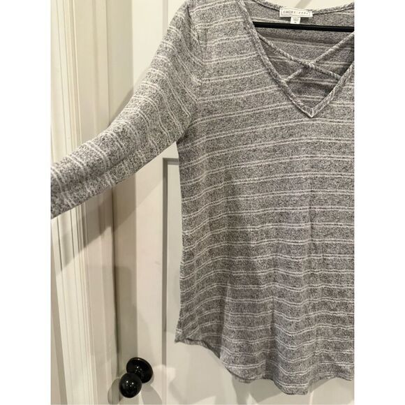 Emory Park Top Striped gray and white - Picture 3 of 4